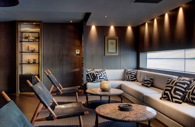 Sitting area in the salon on Aqua Nera