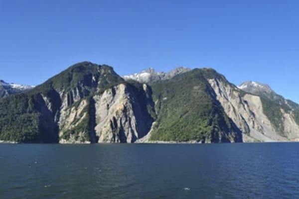 Magellan Explorer - Patagonia & Chilean Fjords (Northbound)