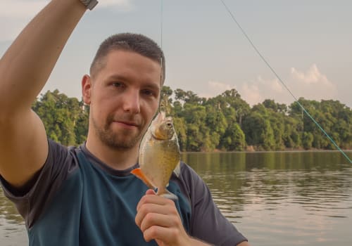 Tourist,Is,Fishing,The,Piranha,In,The,Amazon,Jungle